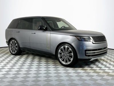 2025 Land Rover Range Rover SE