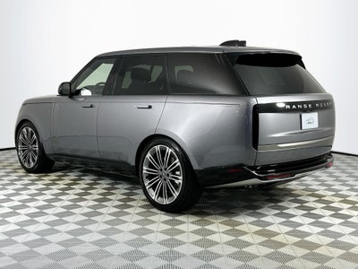 2025 Land Rover Range Rover SE