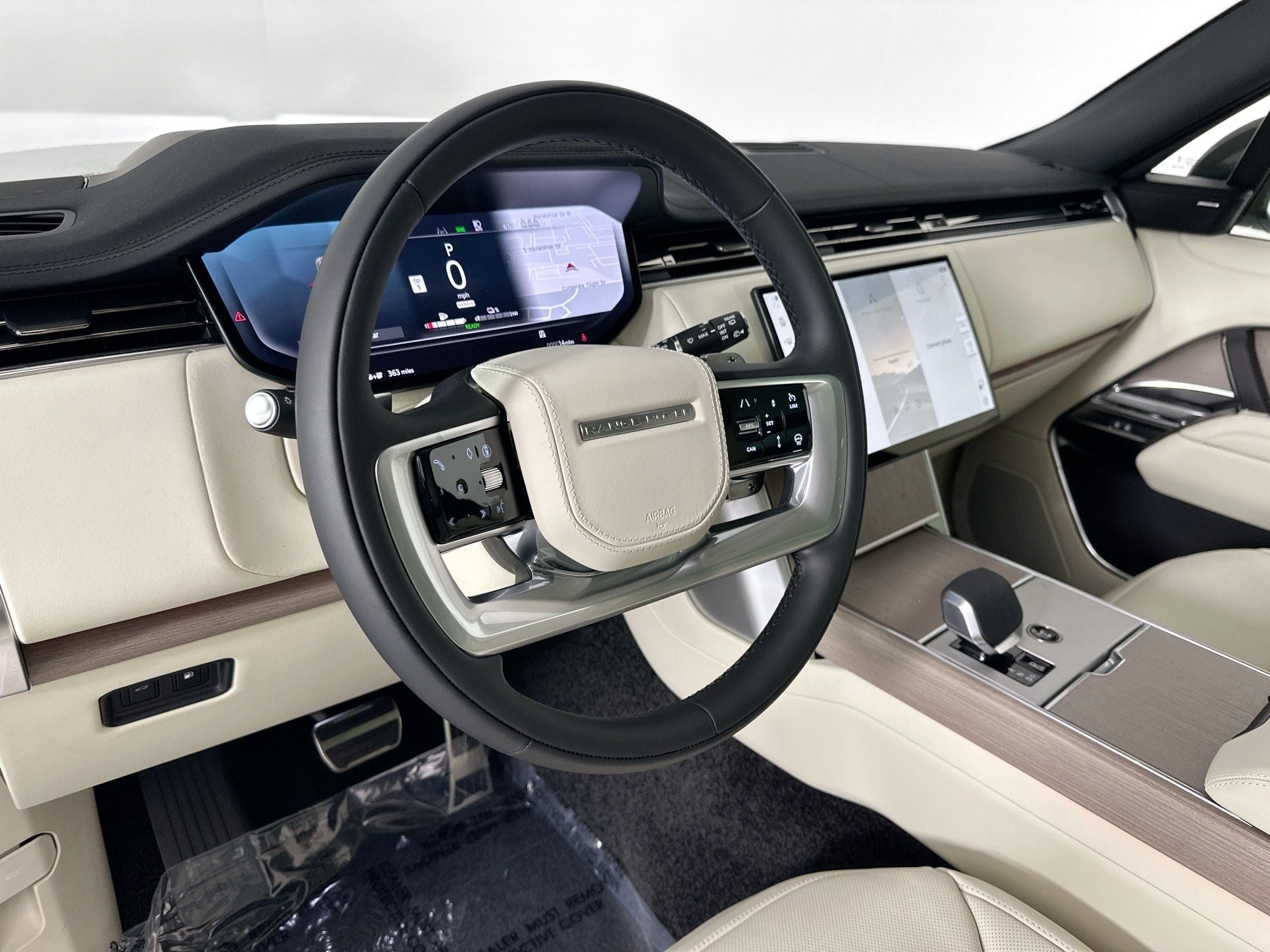 2026 Land Rover Range Rover Plug-In Hybrid SE
