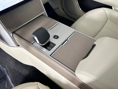 2026 Land Rover Range Rover Plug-In Hybrid SE