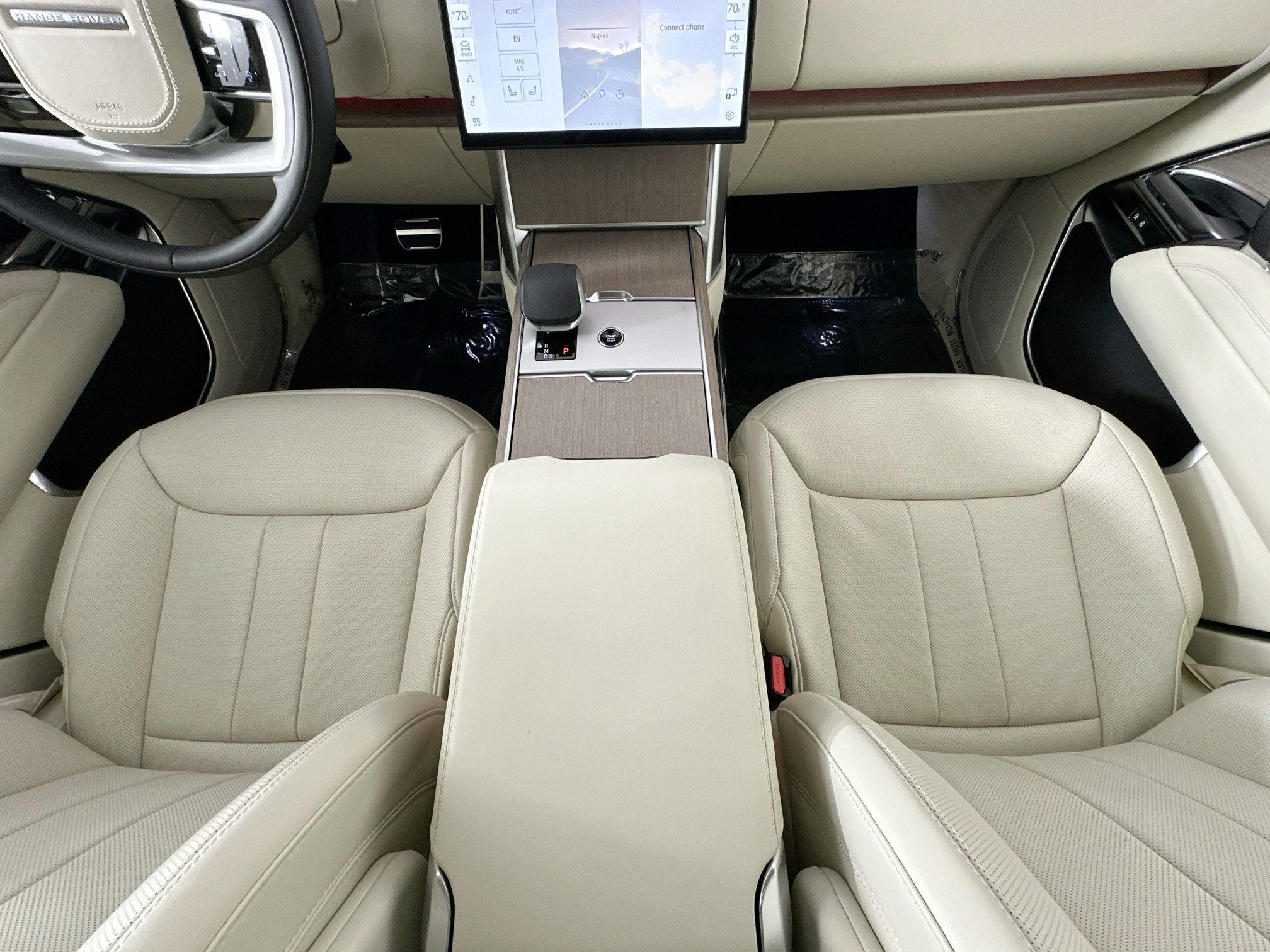 2026 Land Rover Range Rover Plug-In Hybrid SE