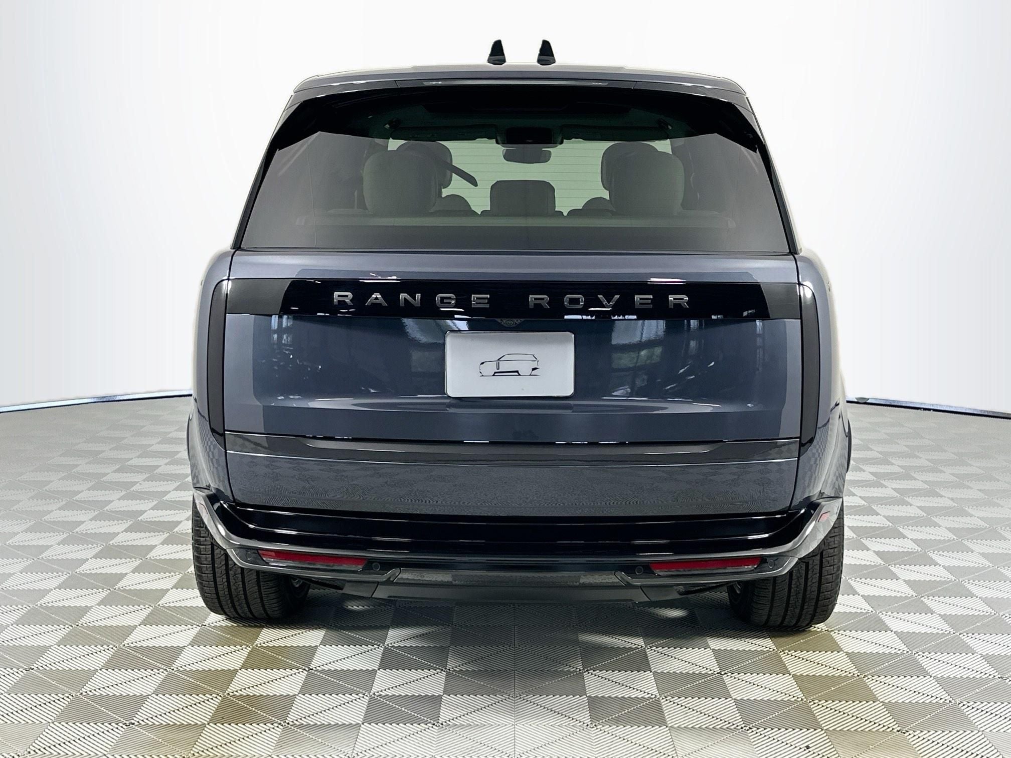 2026 Land Rover Range Rover Plug-In Hybrid SE