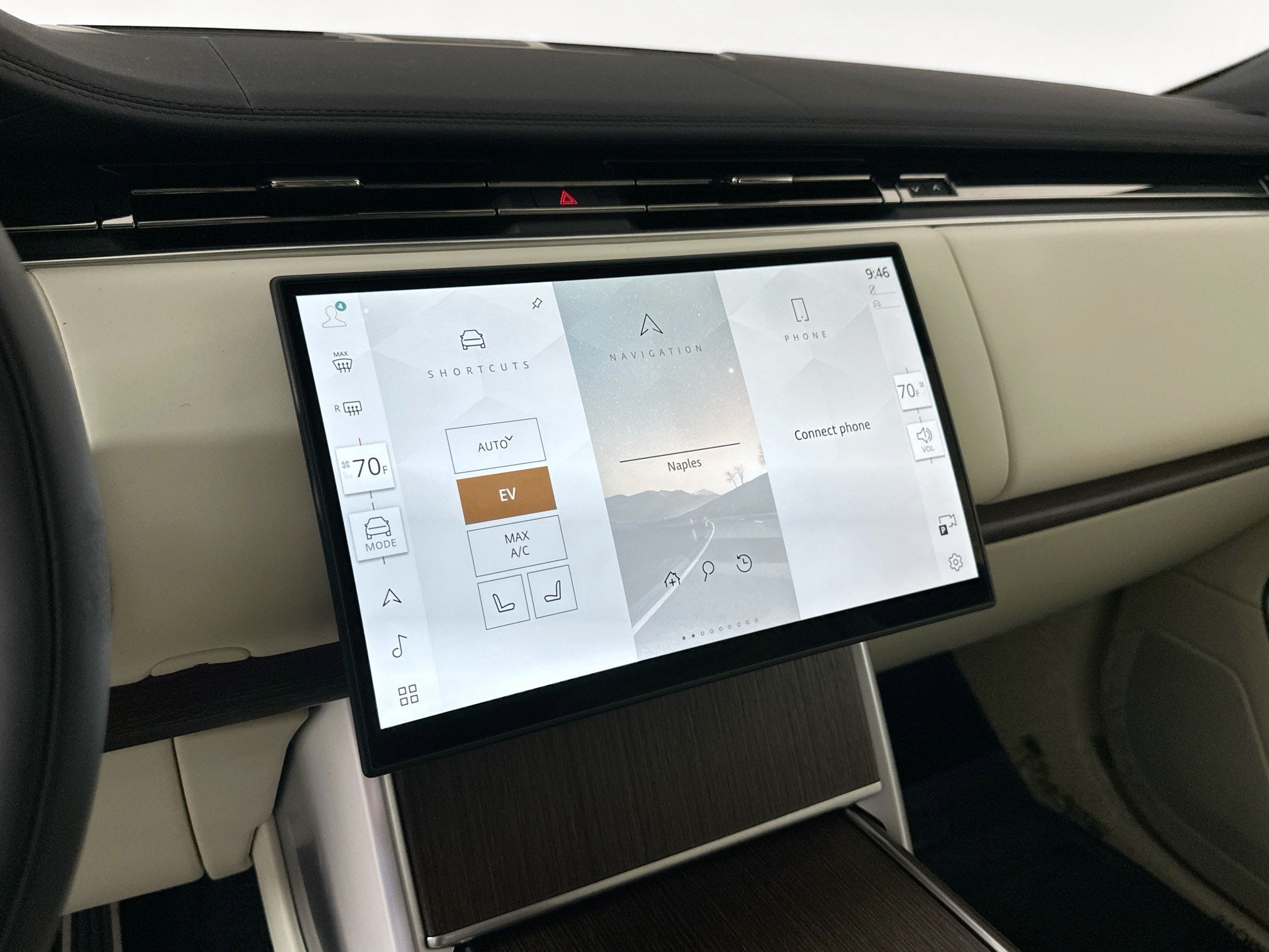 2026 Land Rover Range Rover Plug-In Hybrid SE