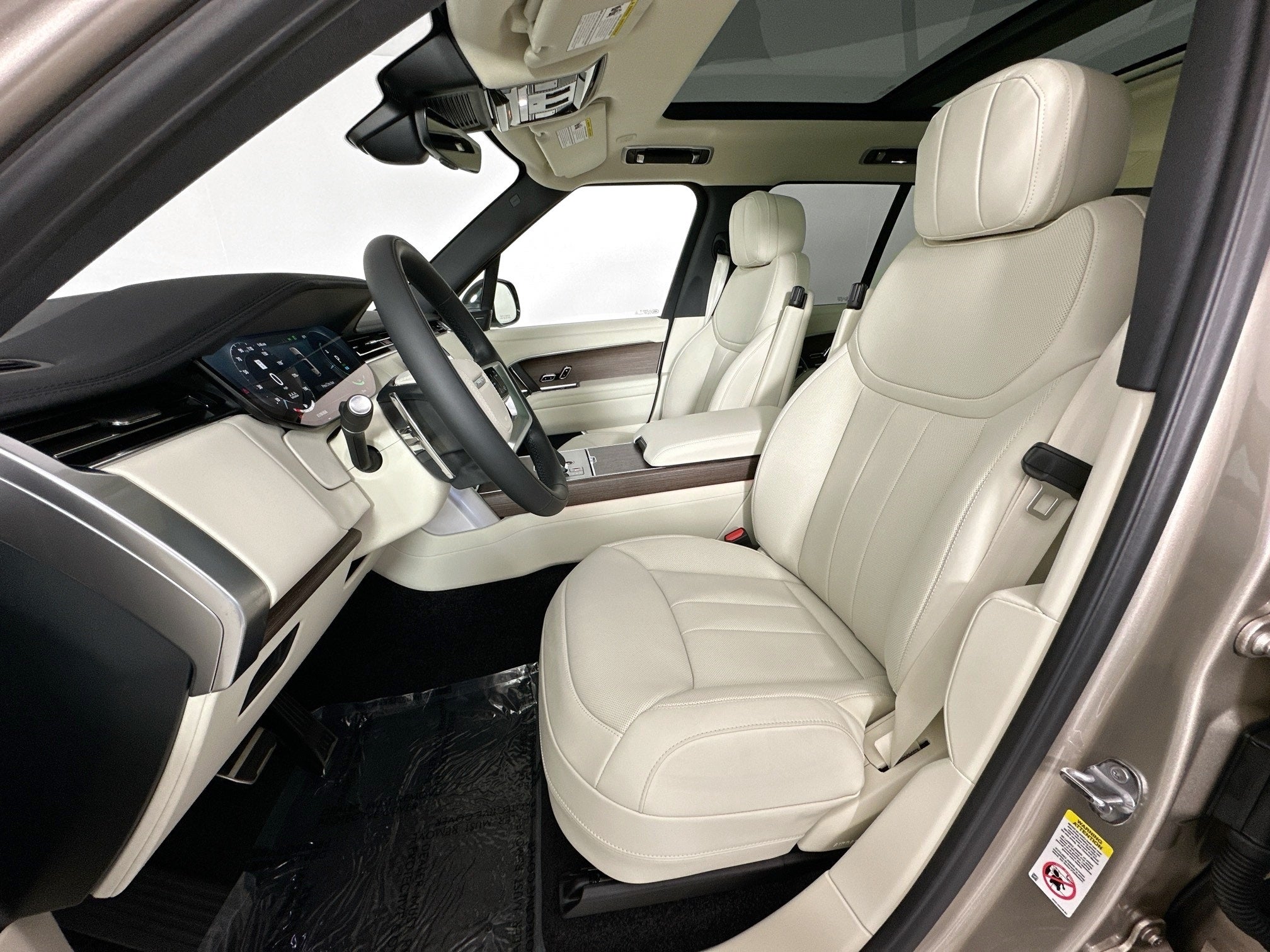 2026 Land Rover Range Rover Plug-In Hybrid SE