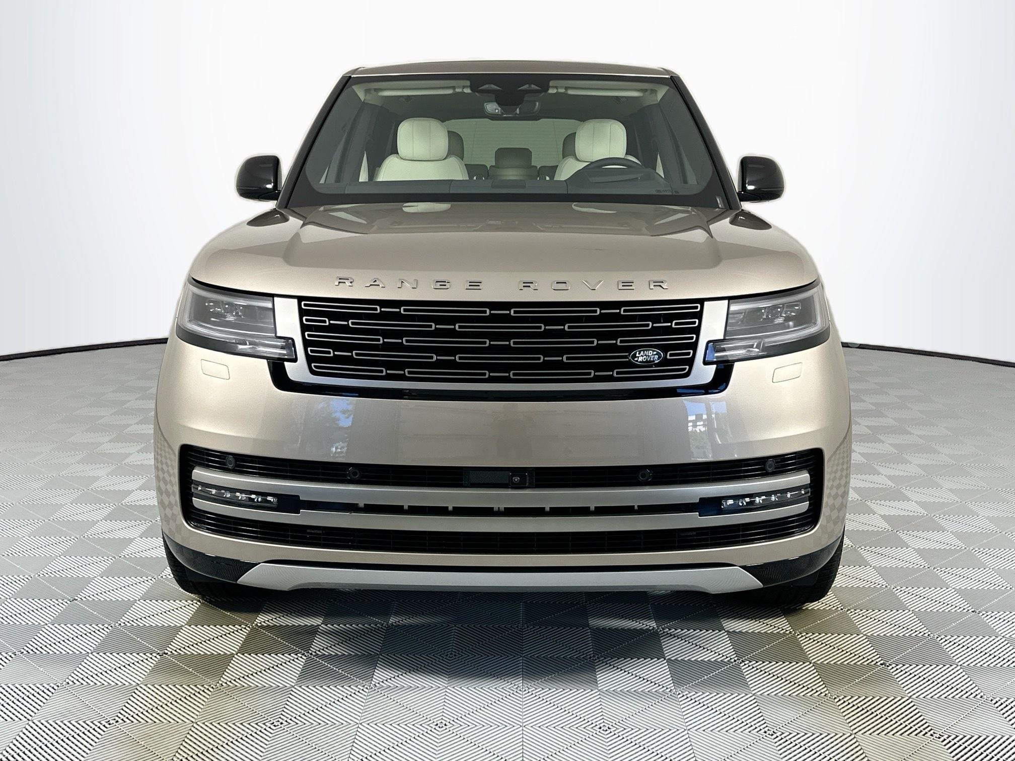 2026 Land Rover Range Rover Plug-In Hybrid SE