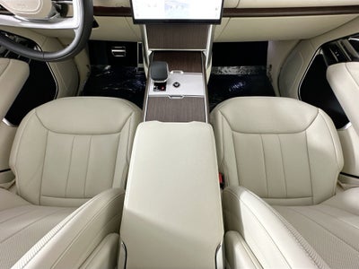 2026 Land Rover Range Rover Plug-In Hybrid SE