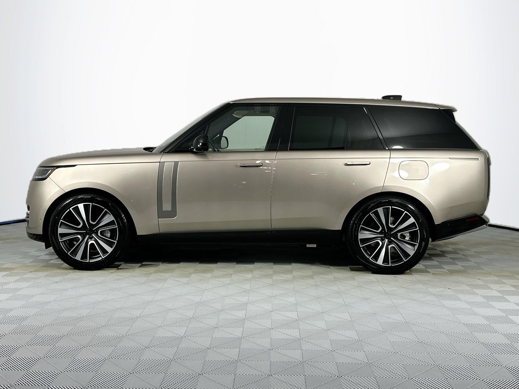 2026 Land Rover Range Rover Plug-In Hybrid SE