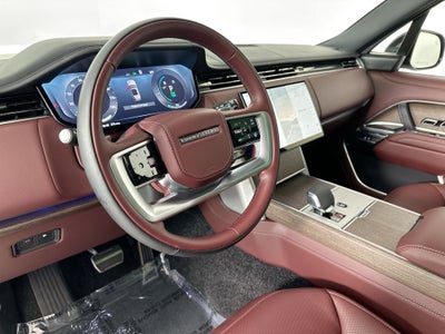 2025 Land Rover Range Rover Plug-In Hybrid SE