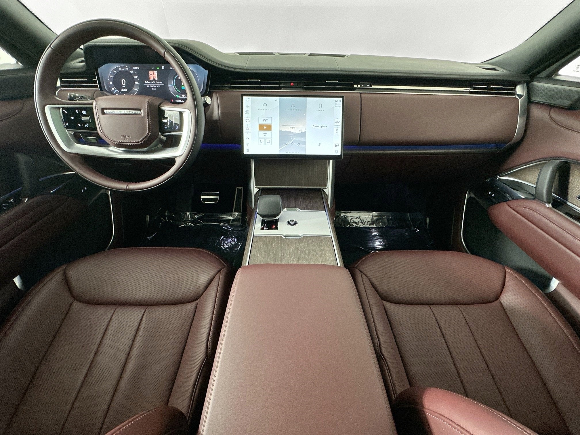 2025 Land Rover Range Rover Plug-In Hybrid SE
