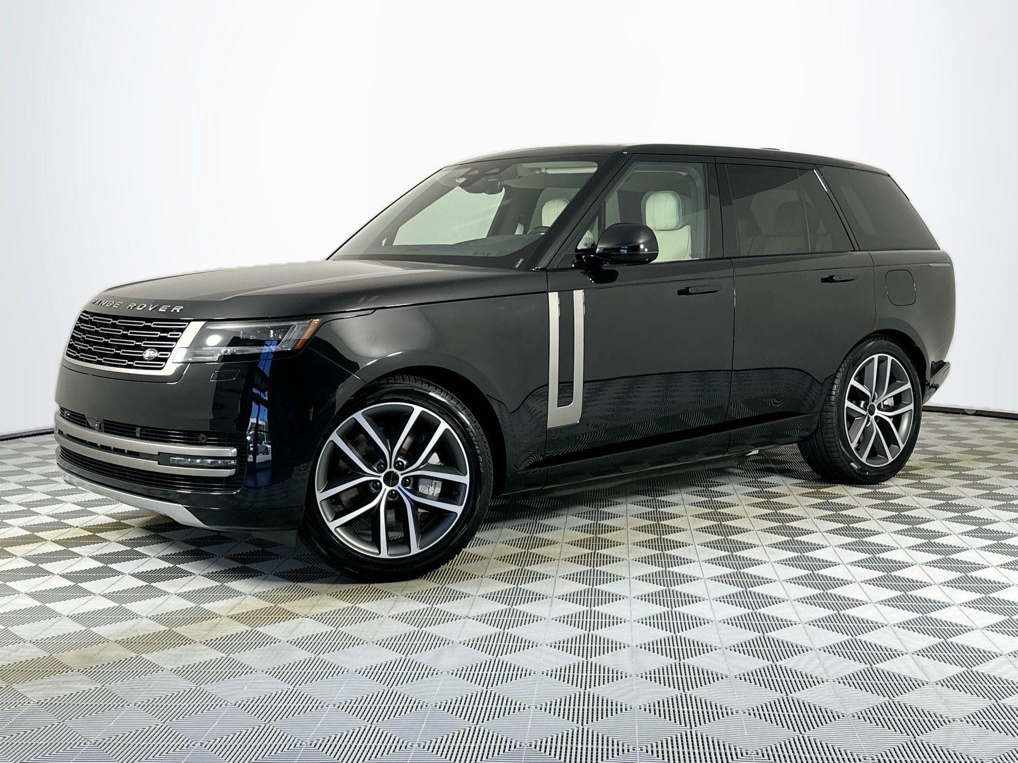 2026 Land Rover Range Rover Plug-In Hybrid SE
