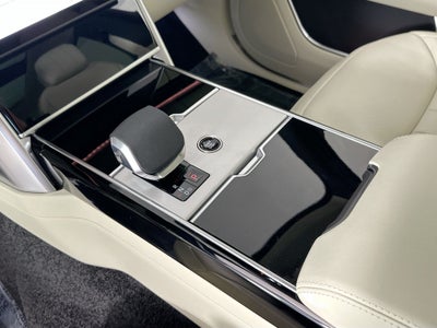 2026 Land Rover Range Rover Plug-In Hybrid SE