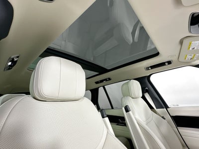 2026 Land Rover Range Rover Plug-In Hybrid SE