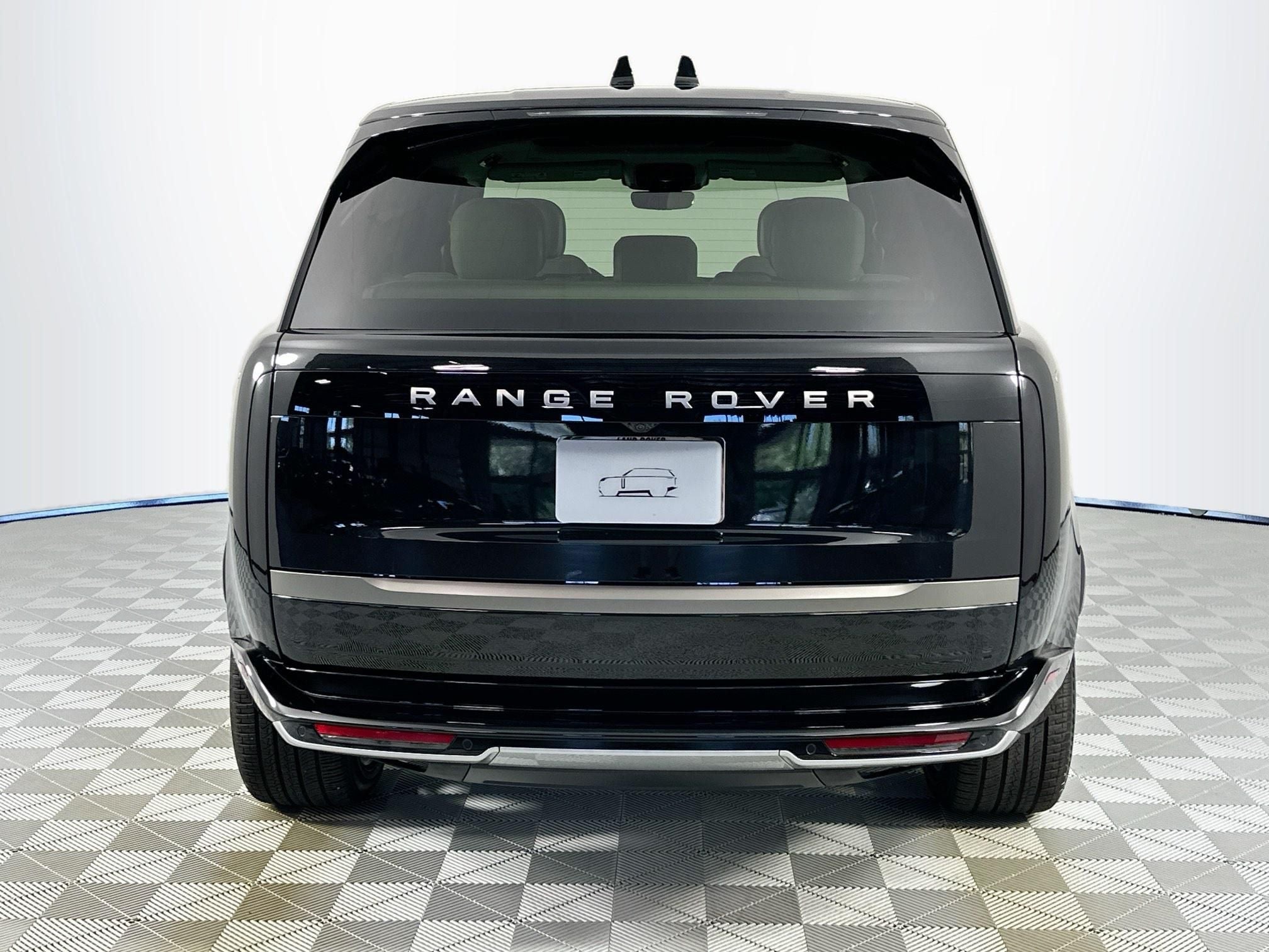 2026 Land Rover Range Rover Plug-In Hybrid SE