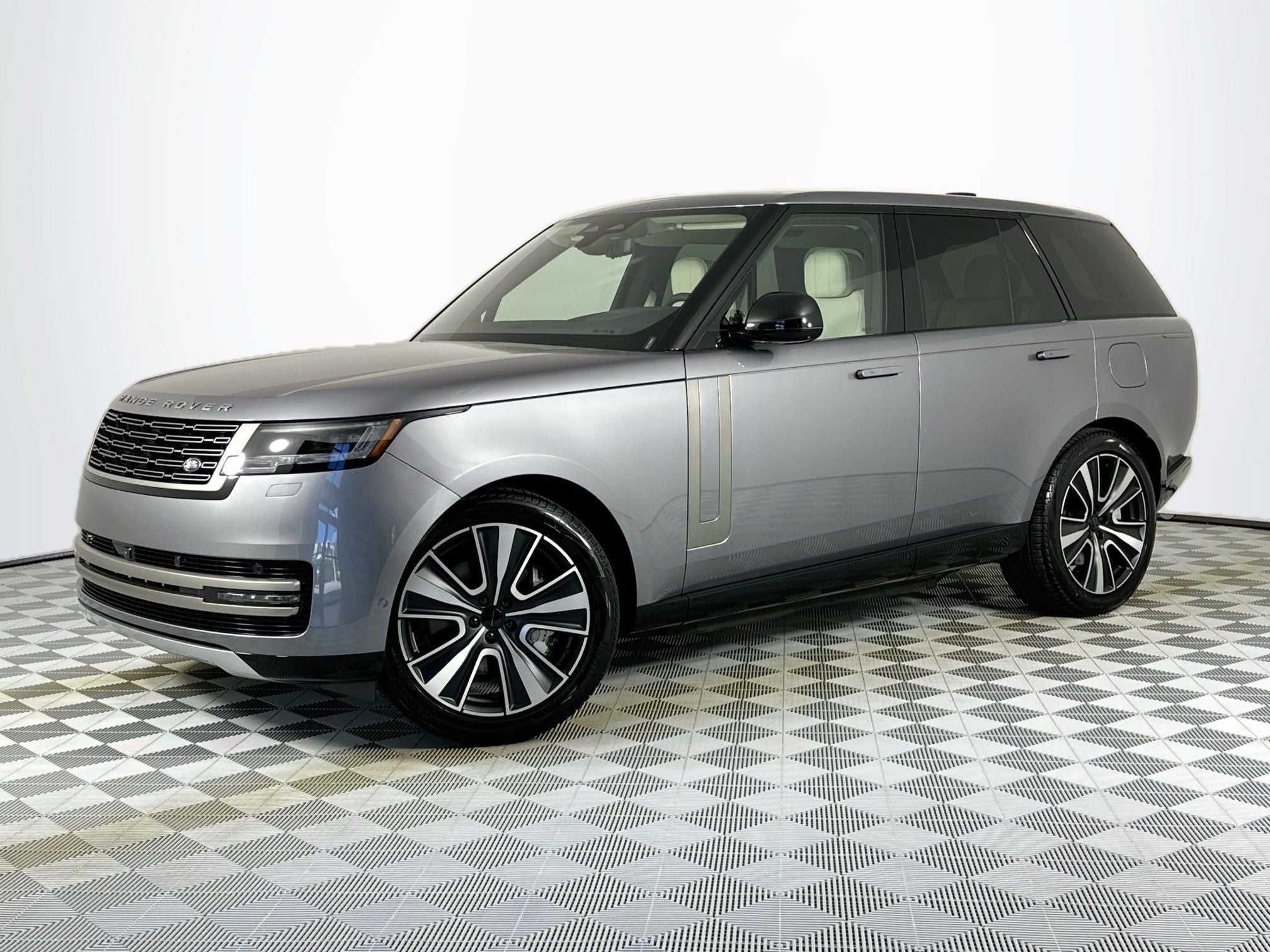 2026 Land Rover Range Rover Plug-In Hybrid SE