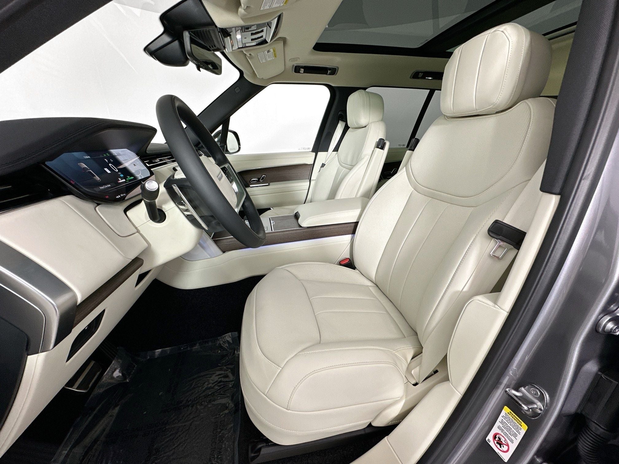 2026 Land Rover Range Rover Plug-In Hybrid SE