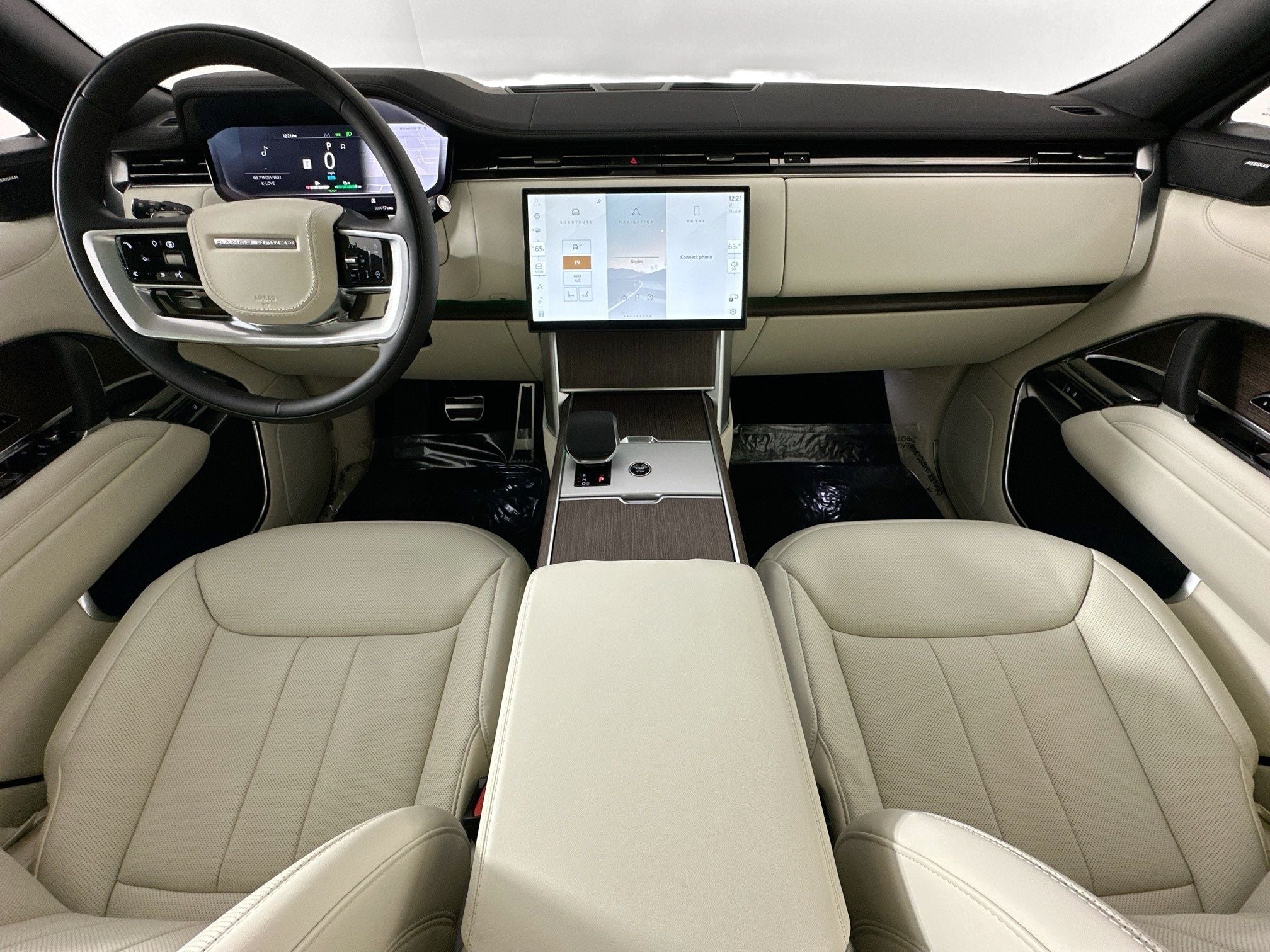2026 Land Rover Range Rover Plug-In Hybrid SE