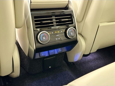 2026 Land Rover Range Rover Plug-In Hybrid SE