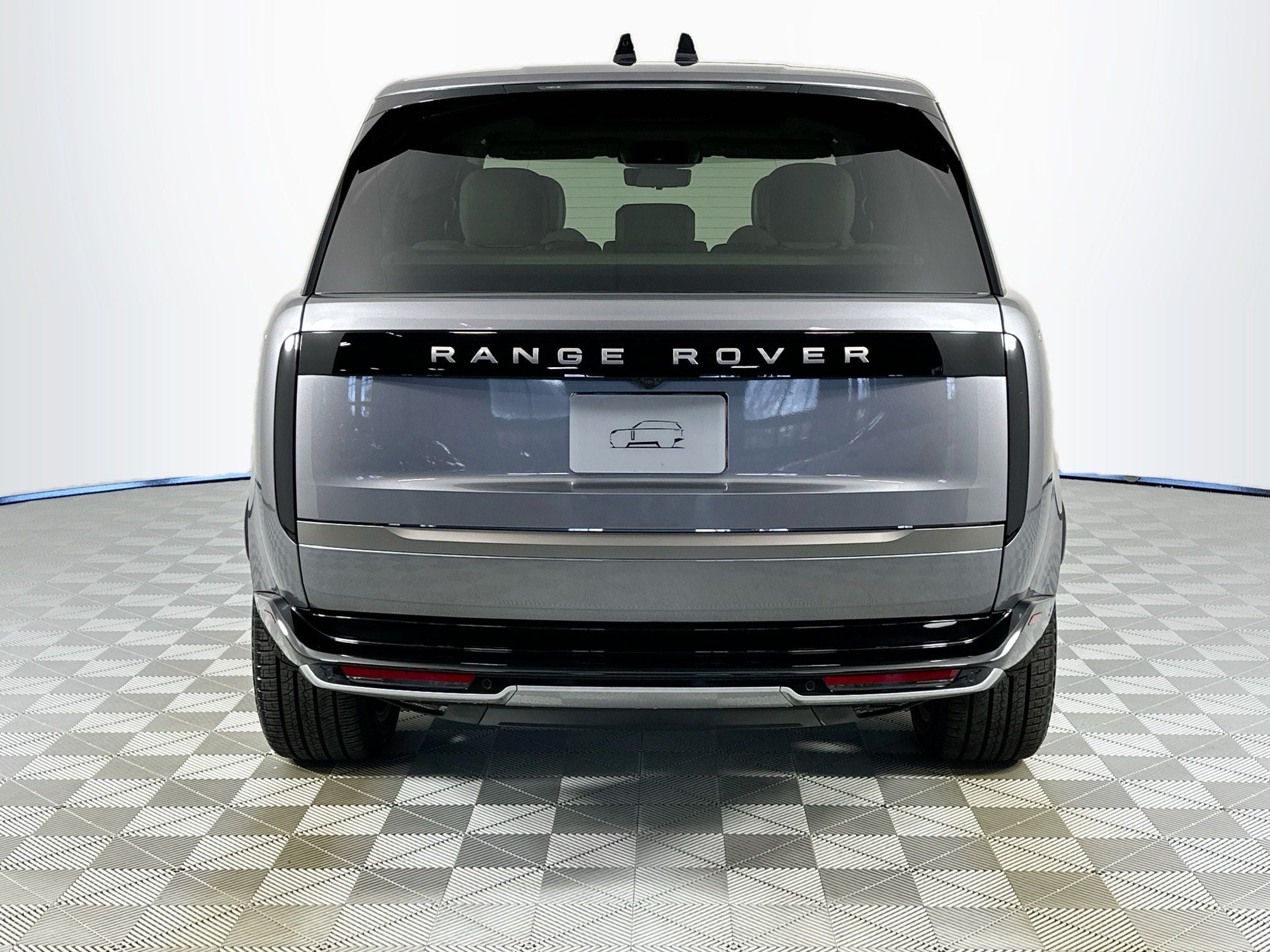 2026 Land Rover Range Rover Plug-In Hybrid SE