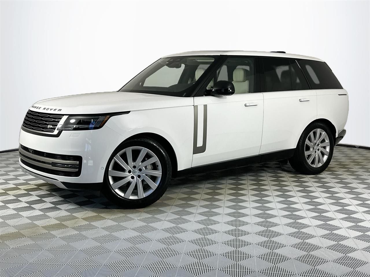 2024 Land Rover Range Rover SE