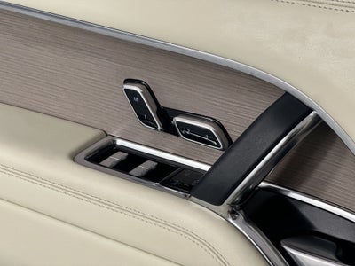 2024 Land Rover Range Rover SE