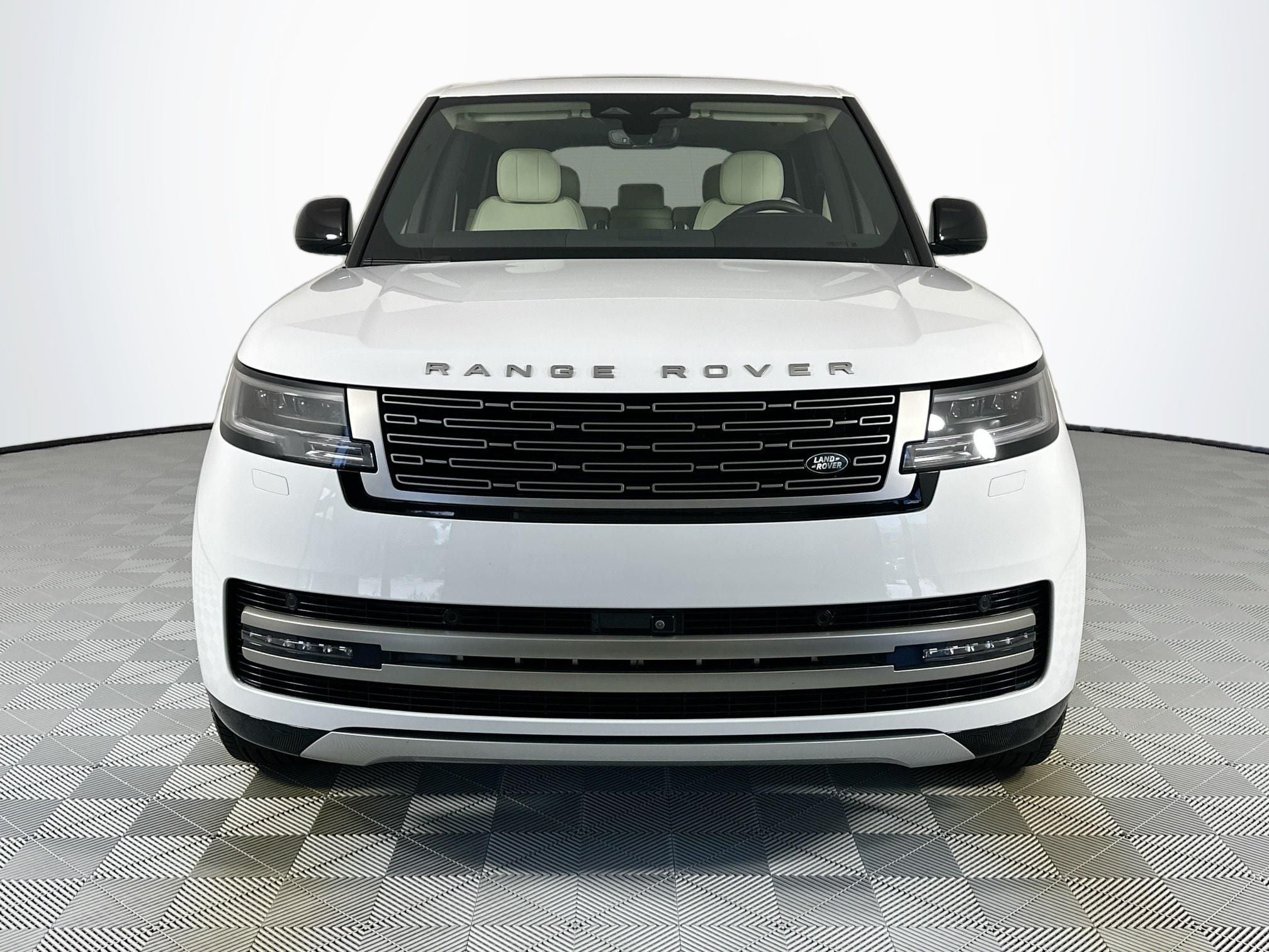 2024 Land Rover Range Rover SE