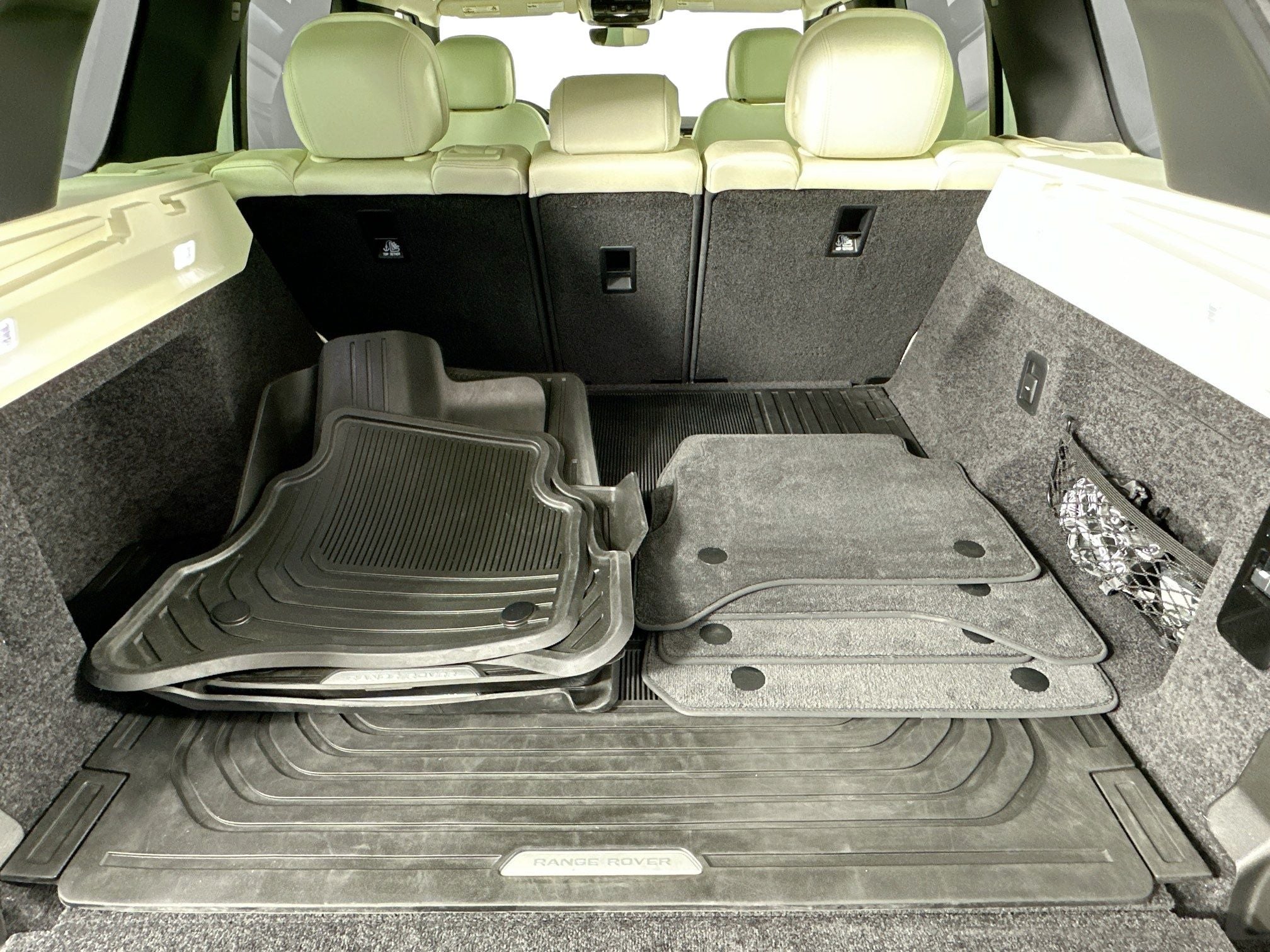 2024 Land Rover Range Rover SE