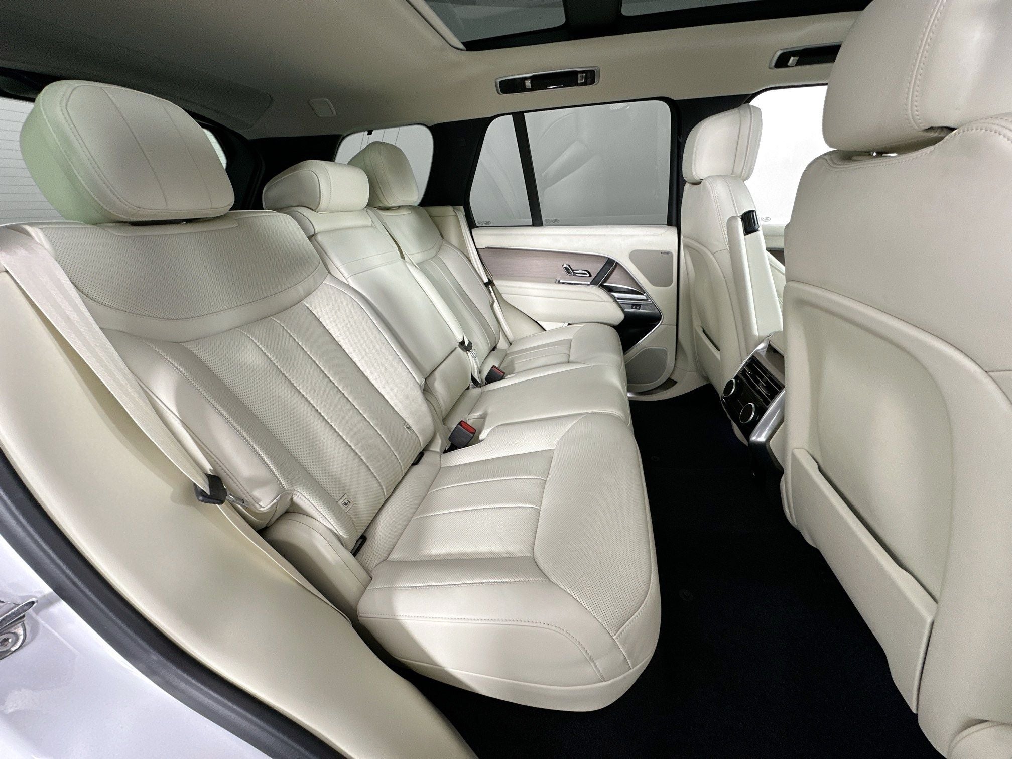 2024 Land Rover Range Rover SE