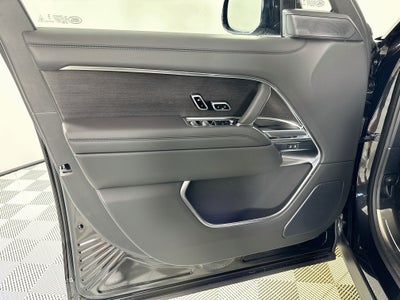 2026 Land Rover Range Rover SE