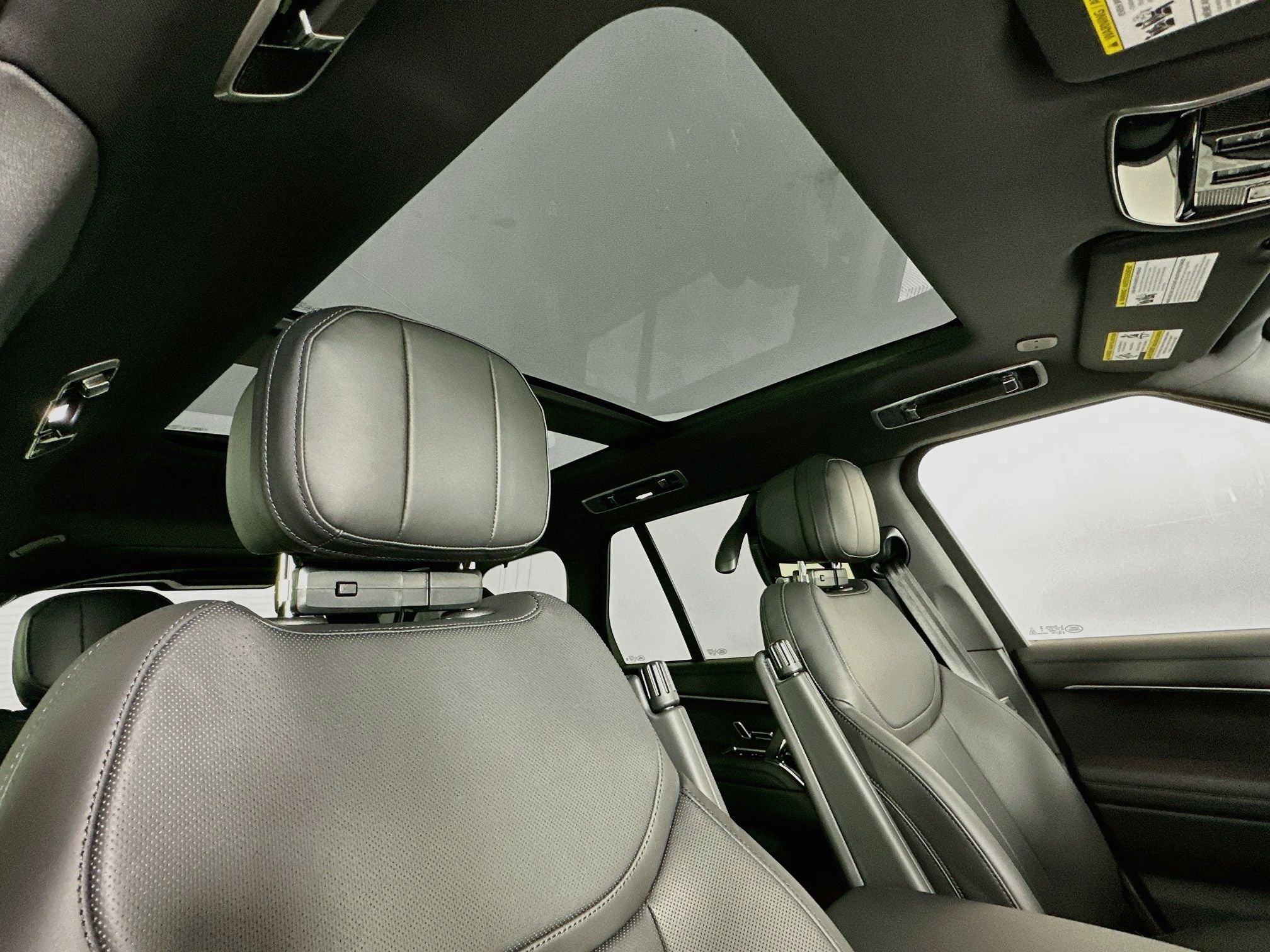 2026 Land Rover Range Rover SE