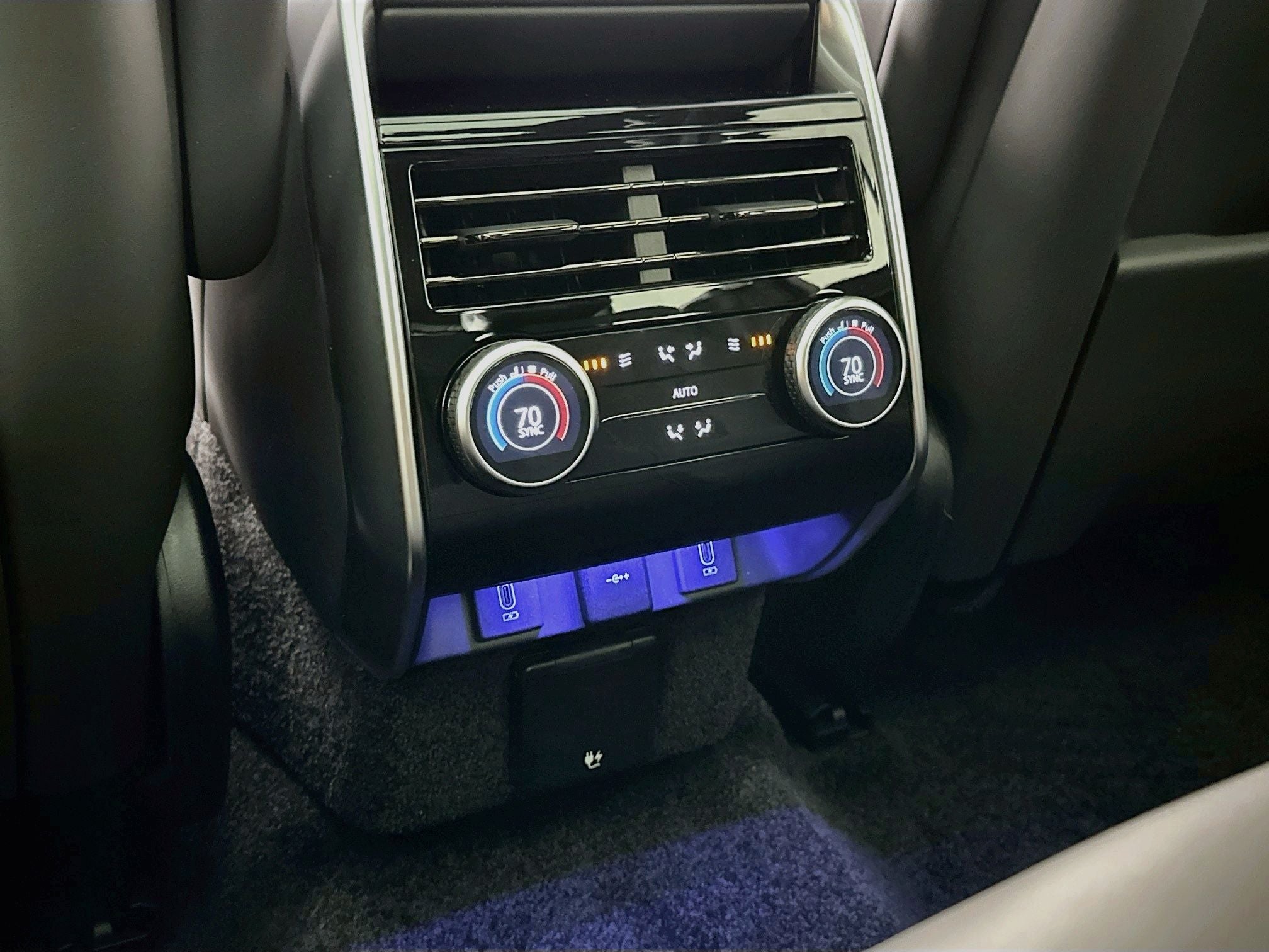 2026 Land Rover Range Rover SE
