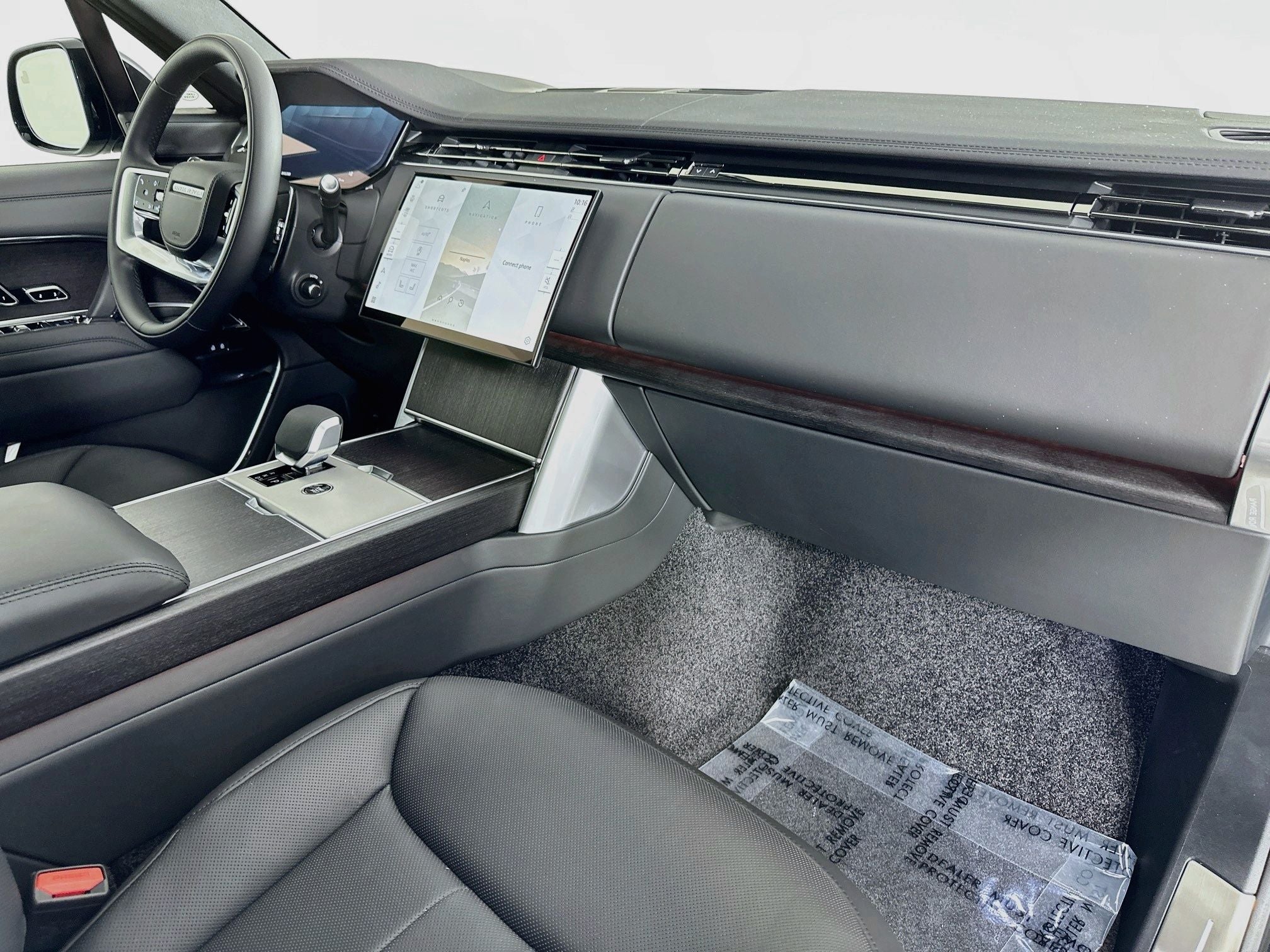 2026 Land Rover Range Rover SE