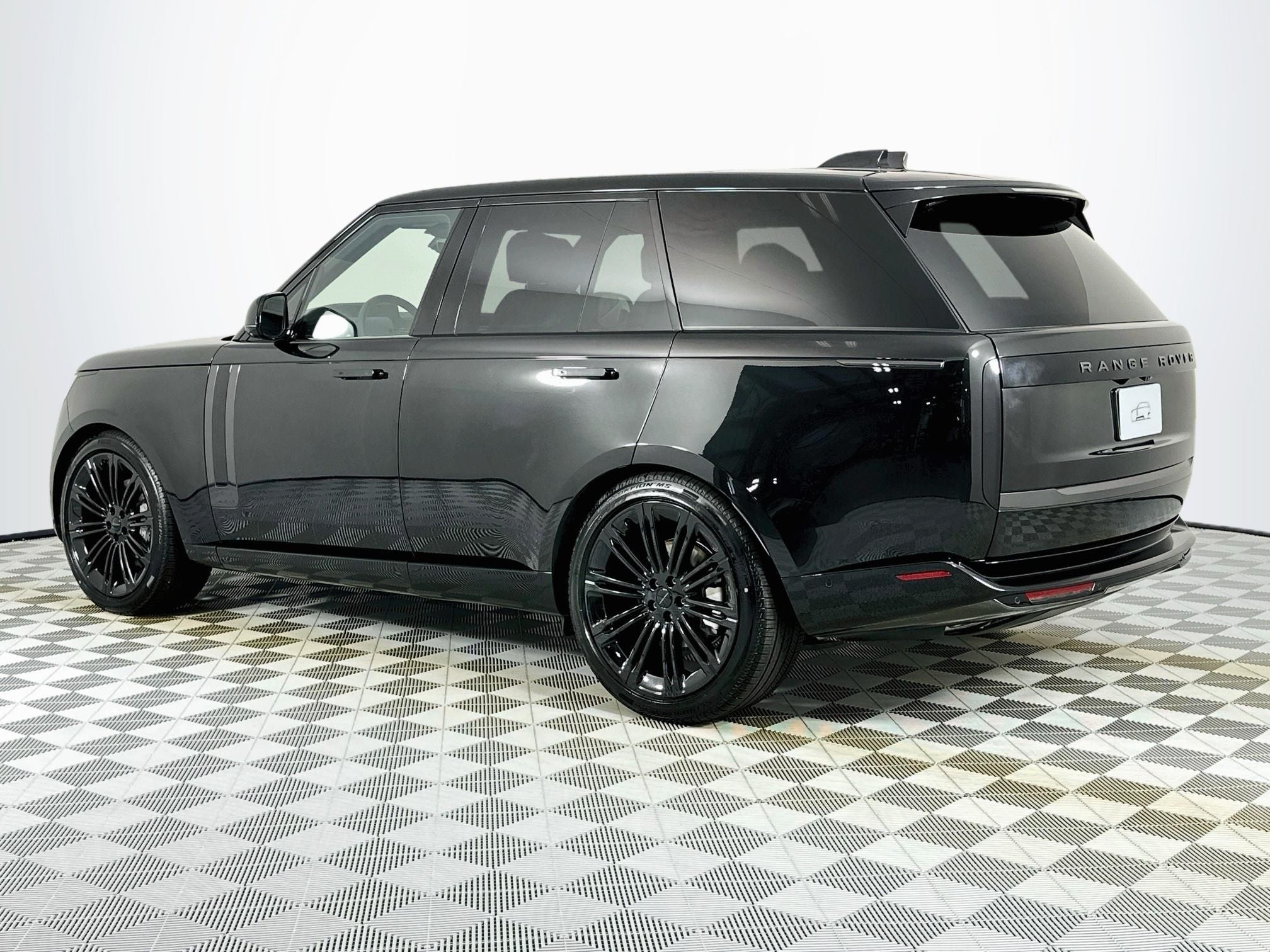 2026 Land Rover Range Rover SE
