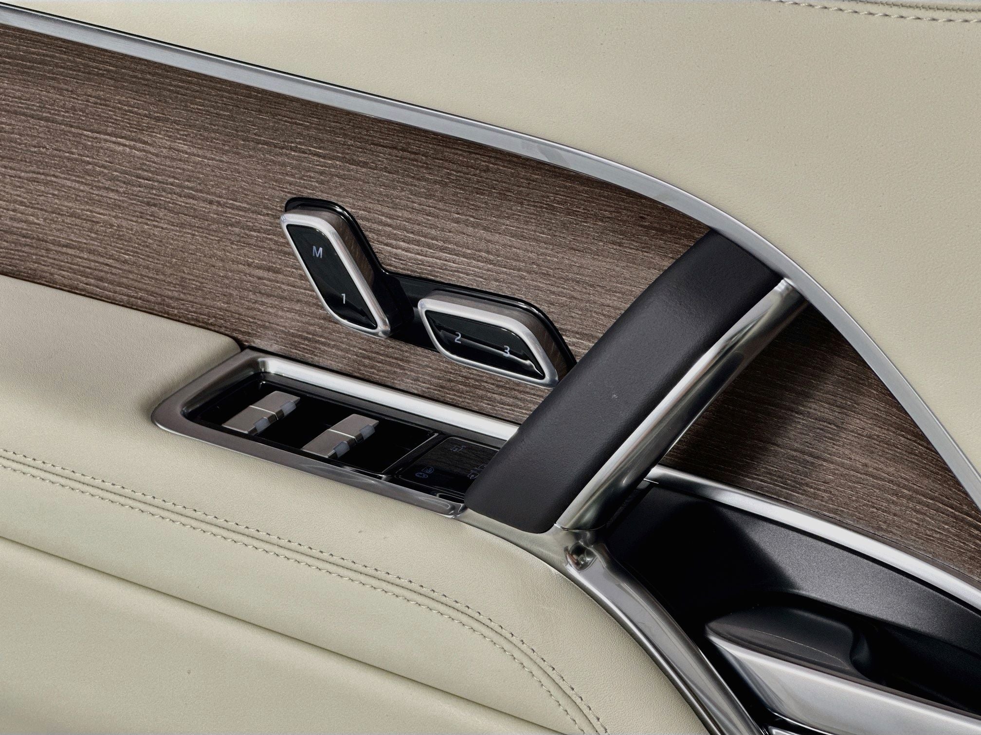 2027 Land Rover Range Rover SE