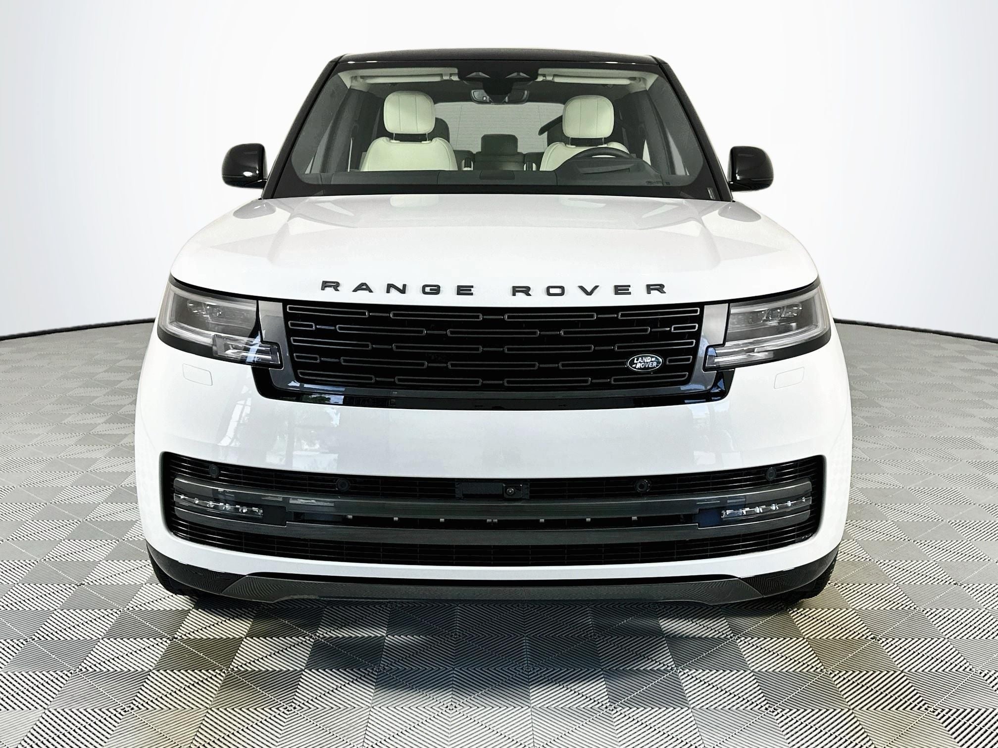 2027 Land Rover Range Rover SE