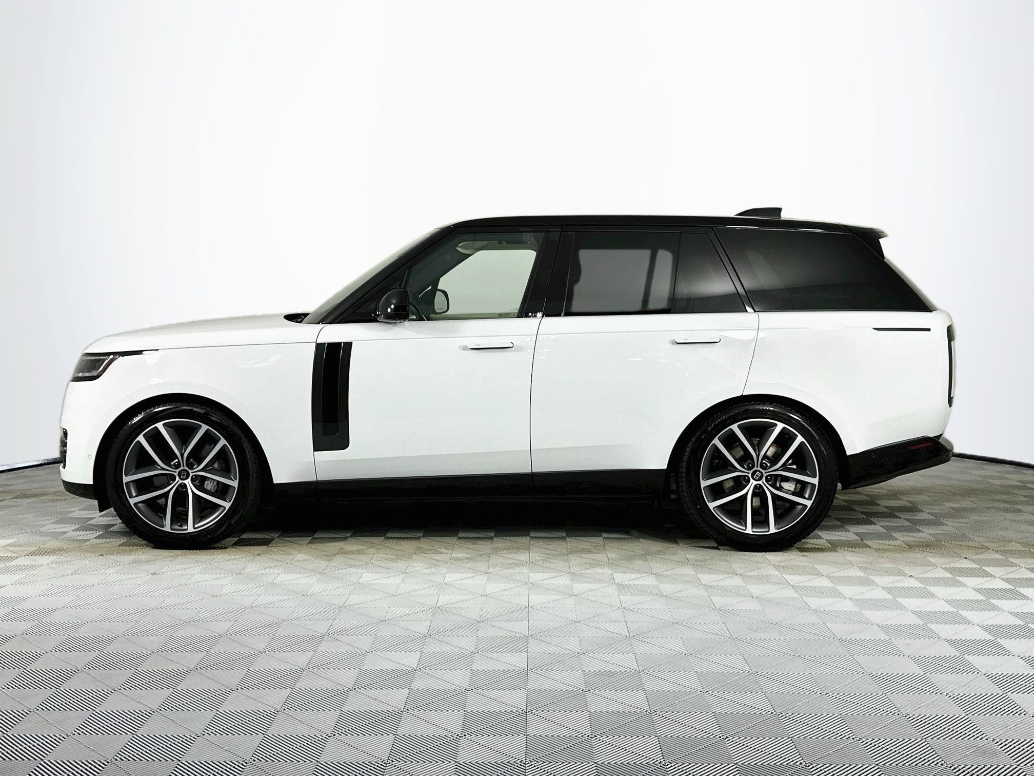 2027 Land Rover Range Rover SE