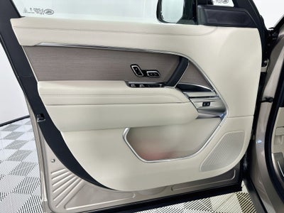 2026 Land Rover Range Rover SE