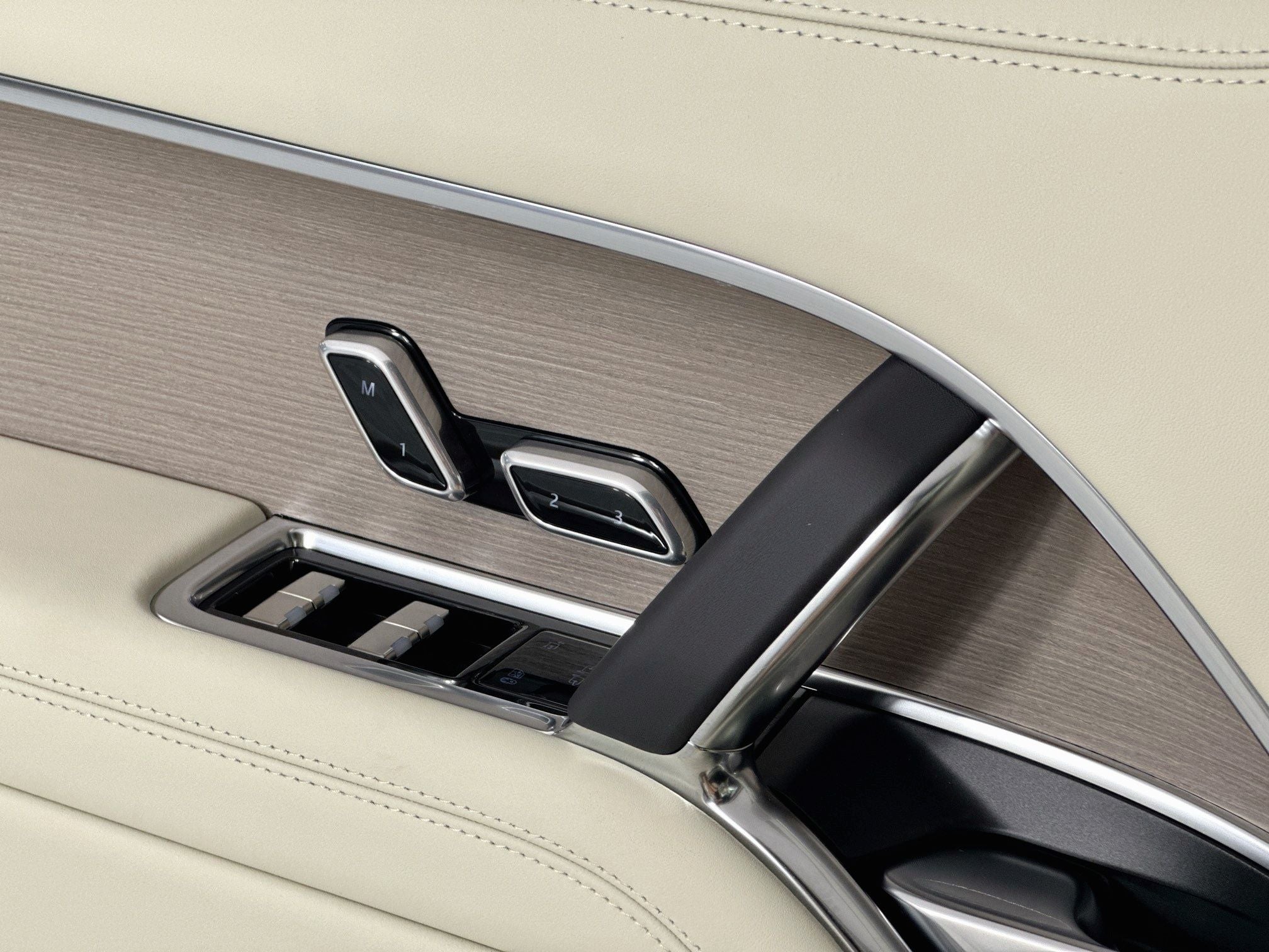 2026 Land Rover Range Rover SE