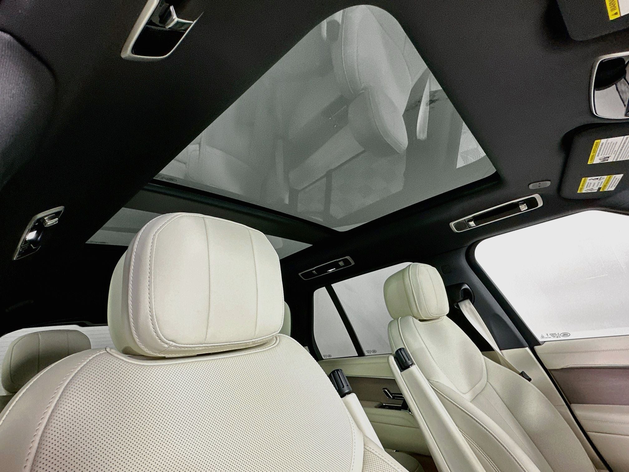 2026 Land Rover Range Rover SE