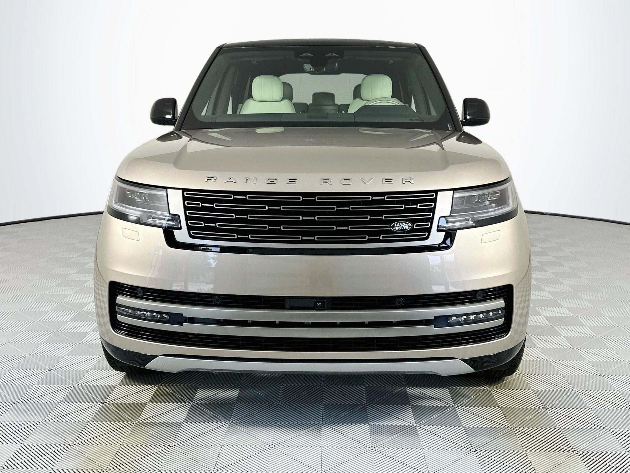 2026 Land Rover Range Rover SE