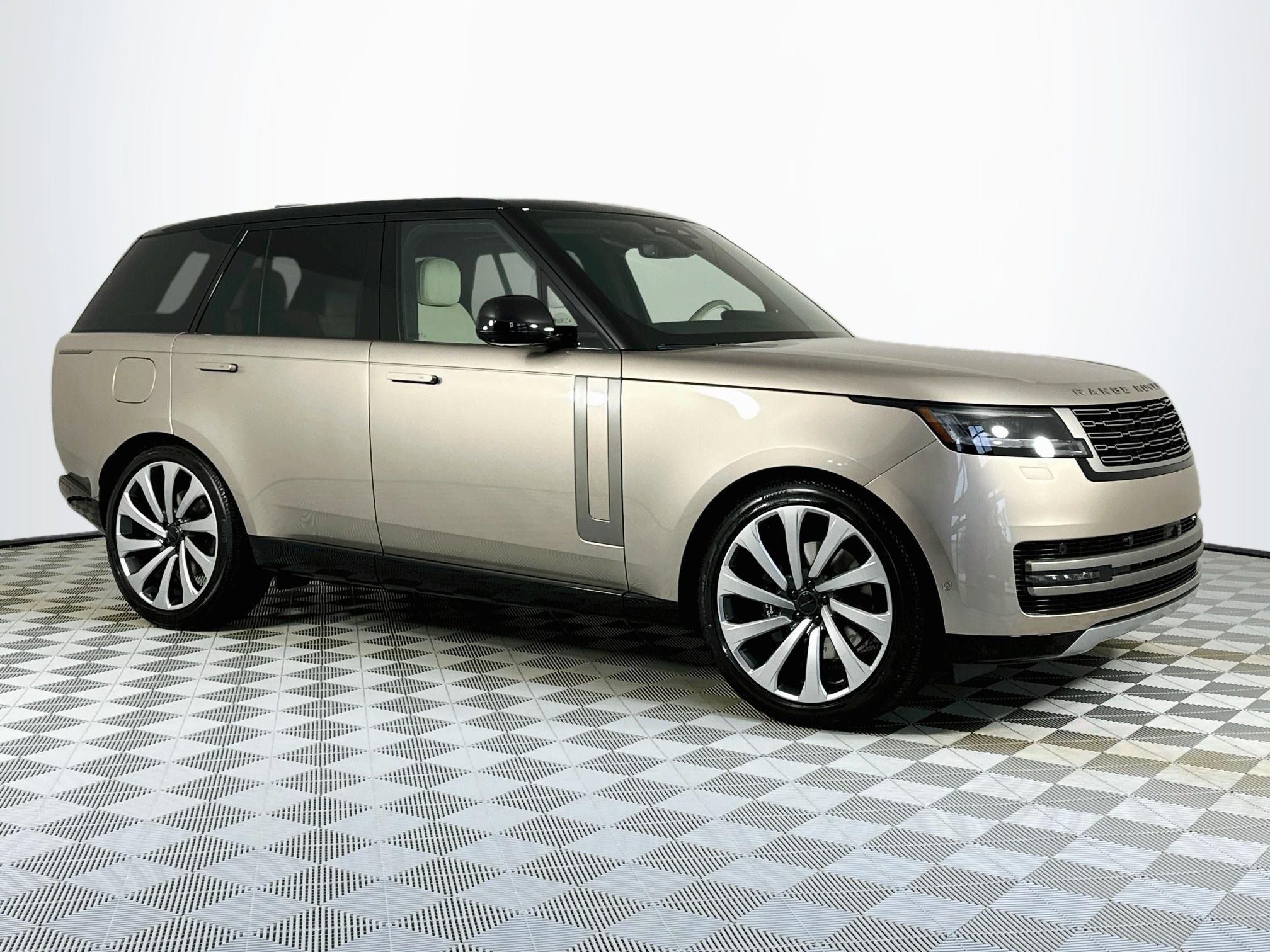 2026 Land Rover Range Rover SE