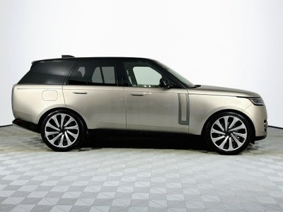 2026 Land Rover Range Rover SE