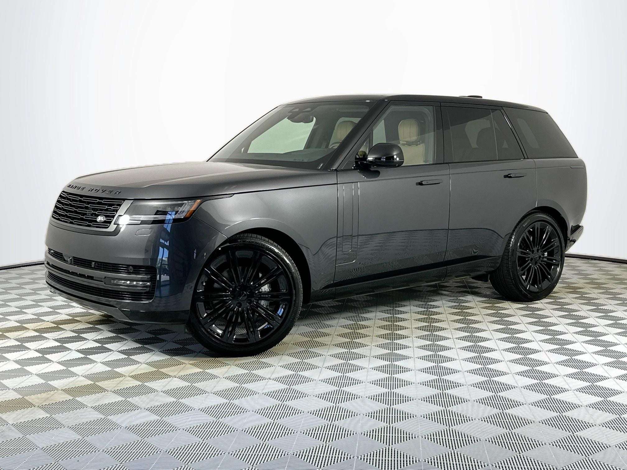 2026 Land Rover Range Rover SE
