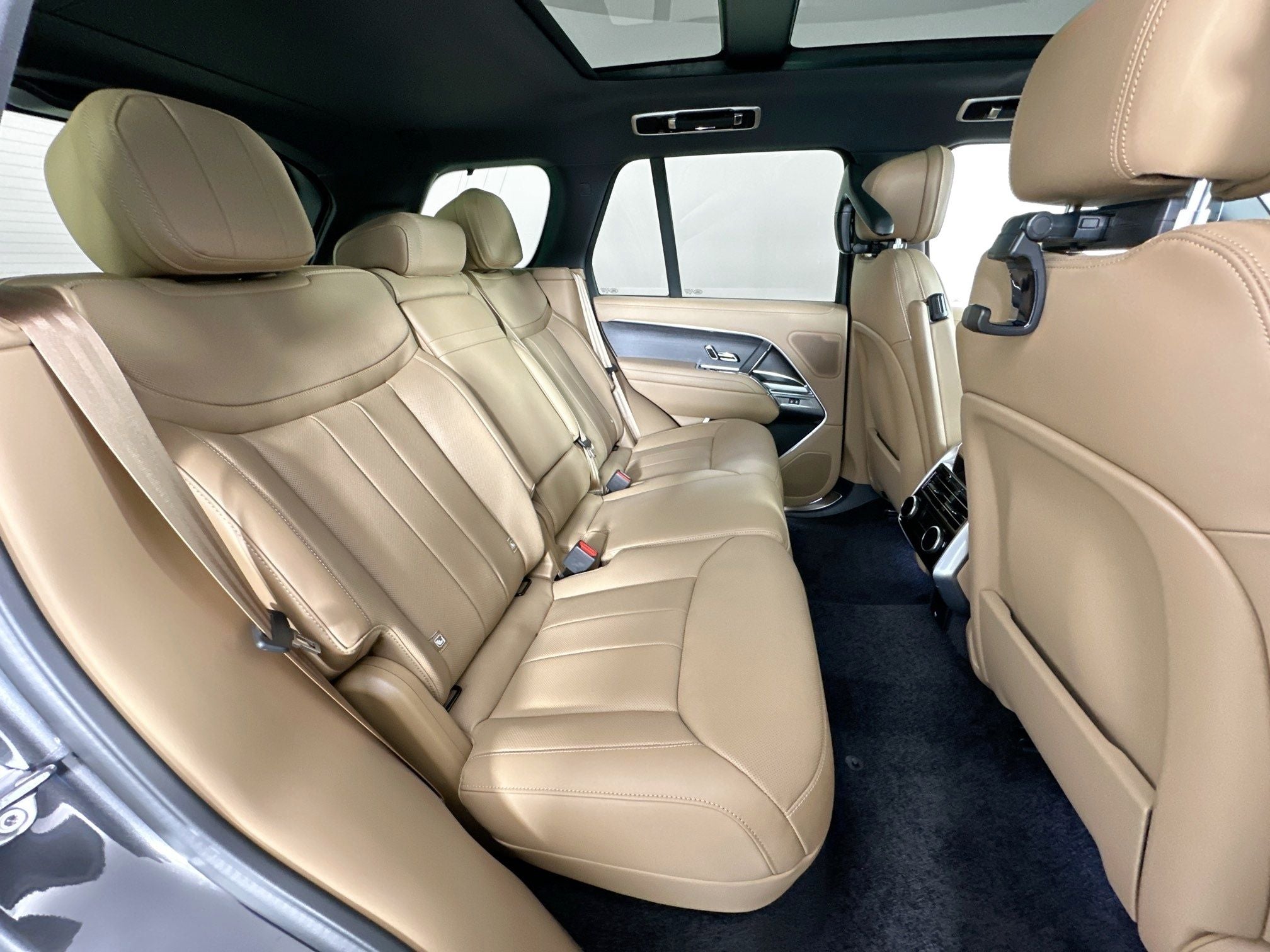 2026 Land Rover Range Rover SE