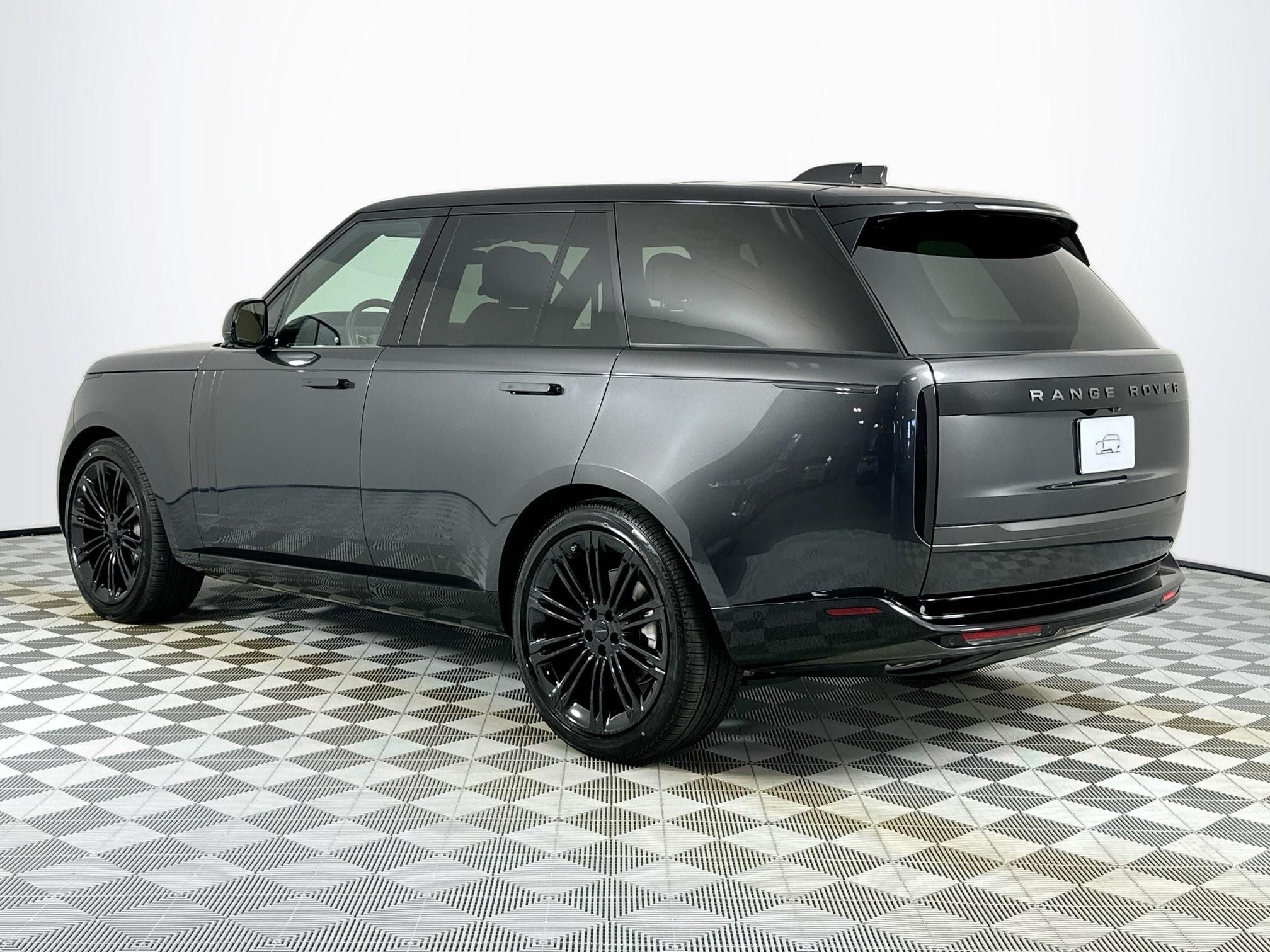 2026 Land Rover Range Rover SE
