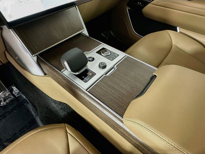 2027 Land Rover Range Rover SE