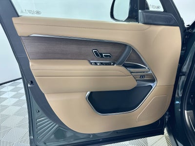 2027 Land Rover Range Rover SE