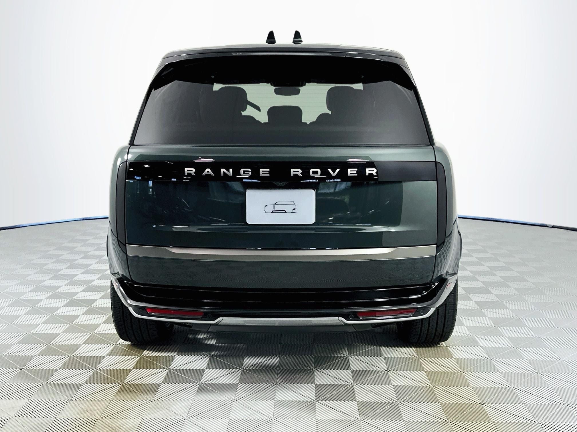 2027 Land Rover Range Rover SE