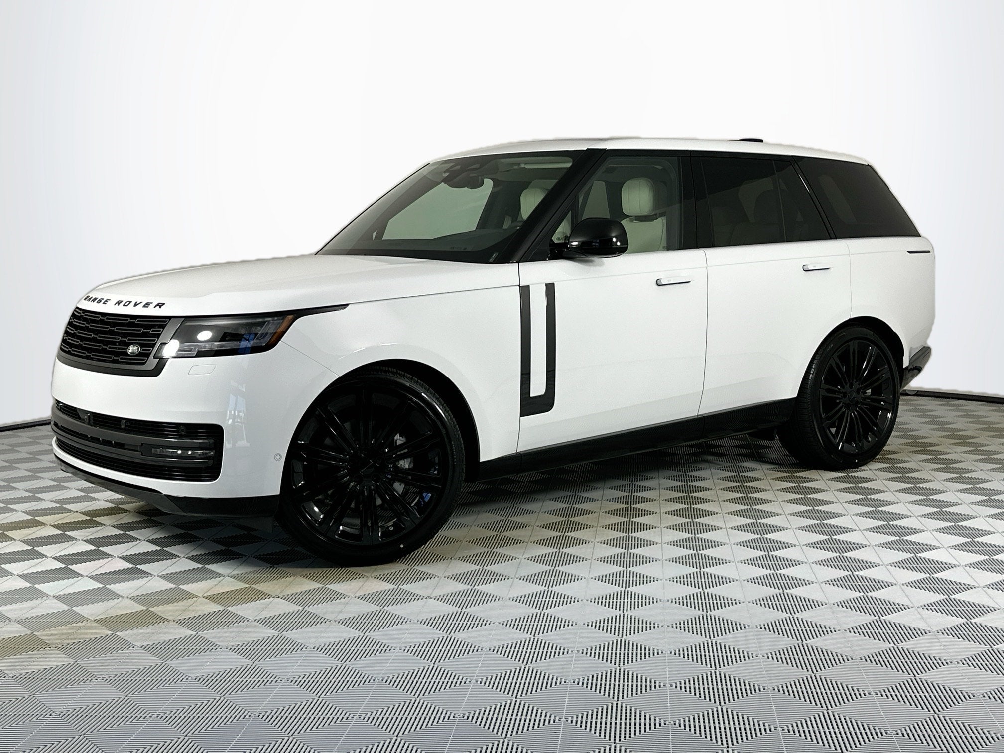 2026 Land Rover Range Rover SE