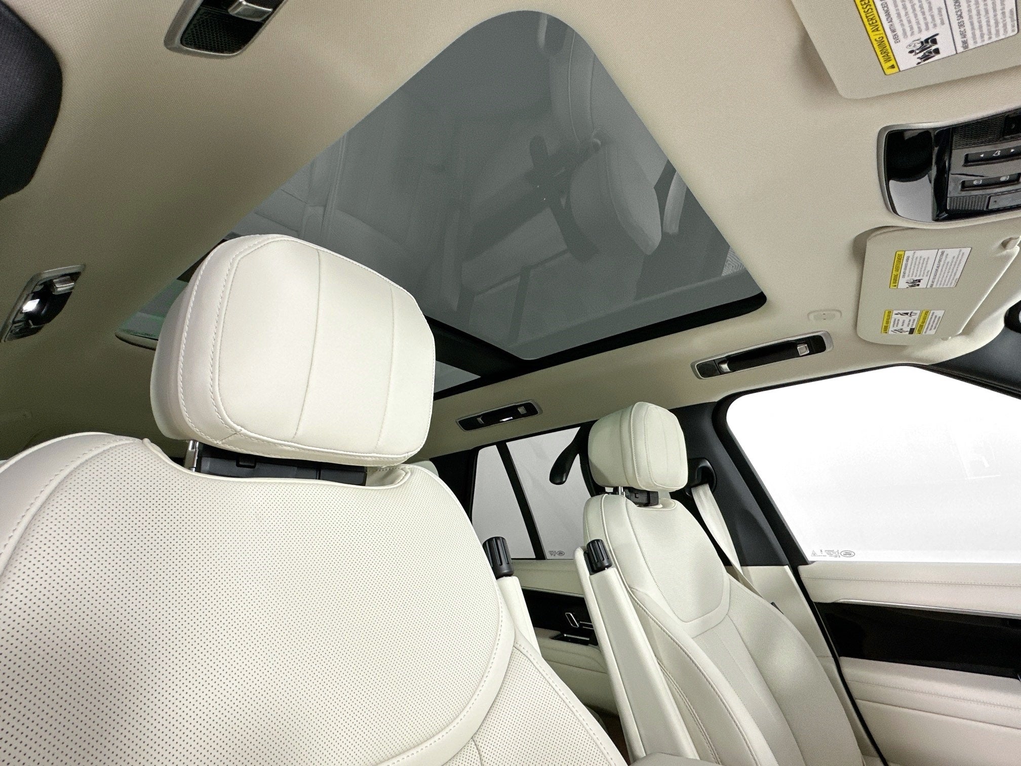 2026 Land Rover Range Rover SE