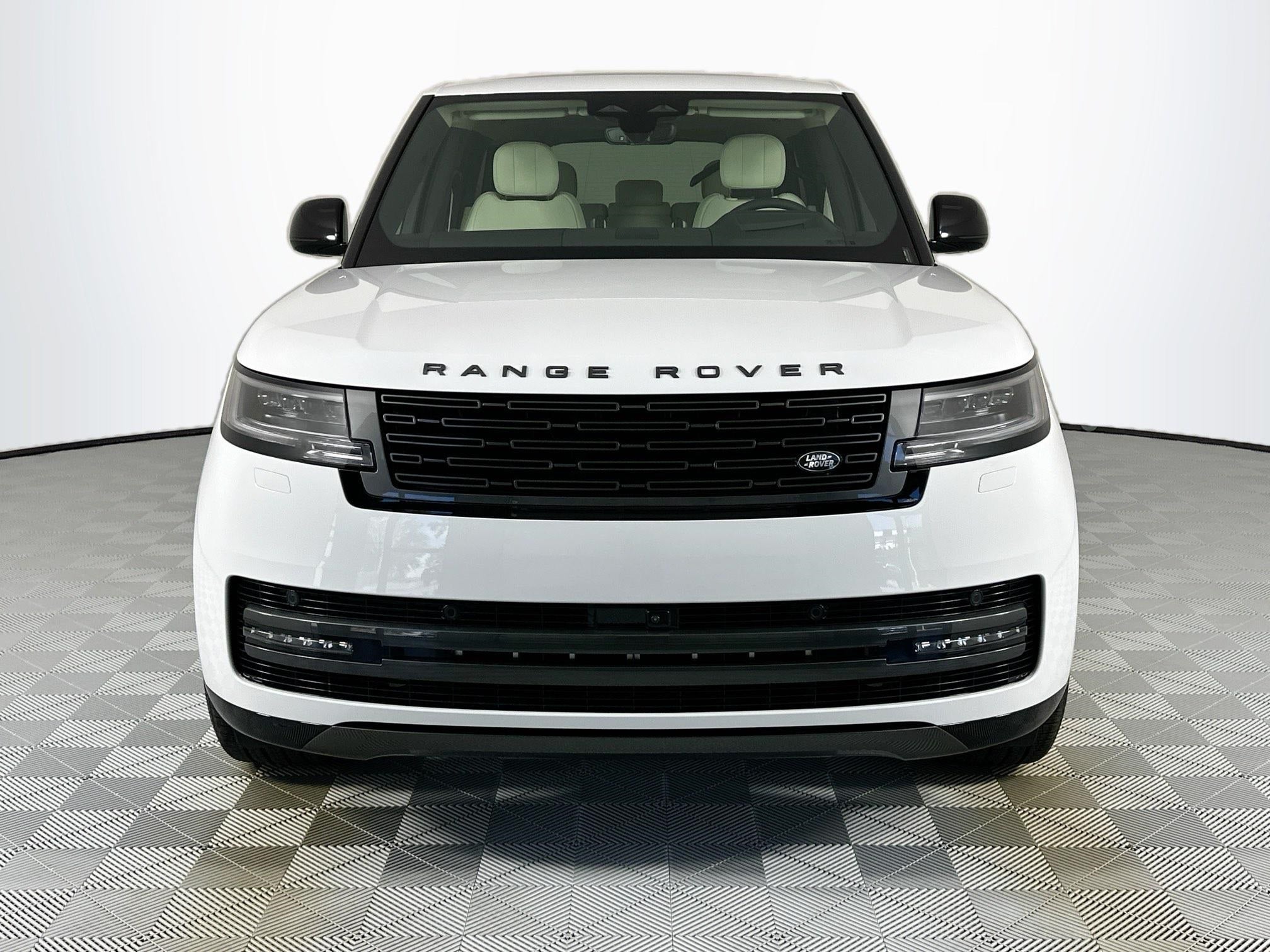 2026 Land Rover Range Rover SE